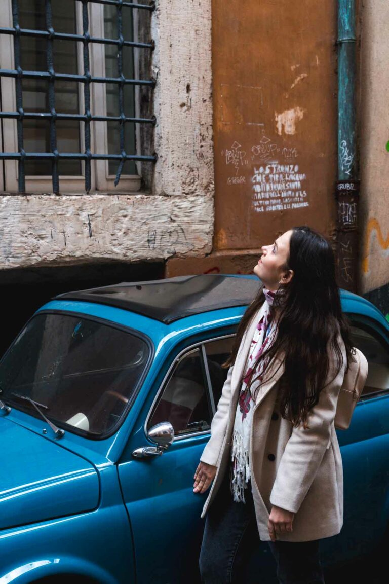 Fiat 500 and lady during a photo session in Rome